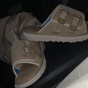 UGG UNISEX 11 MEN  Straps WITH BUCKLES DESIGN J PERFECT IN SUMMER